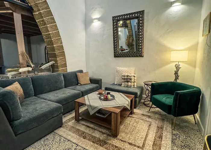 Heliareti Traditional House *