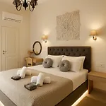 Holiday home Heliareti Traditional House *