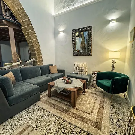 Heliareti Traditional House *