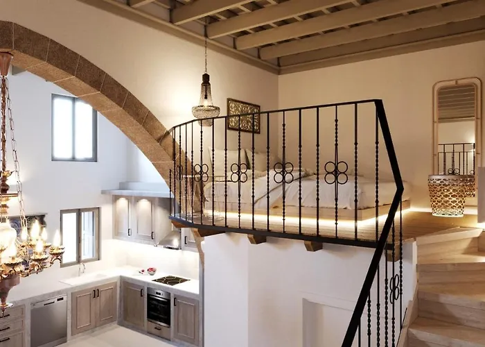 Heliareti Traditional House بيت للعطل