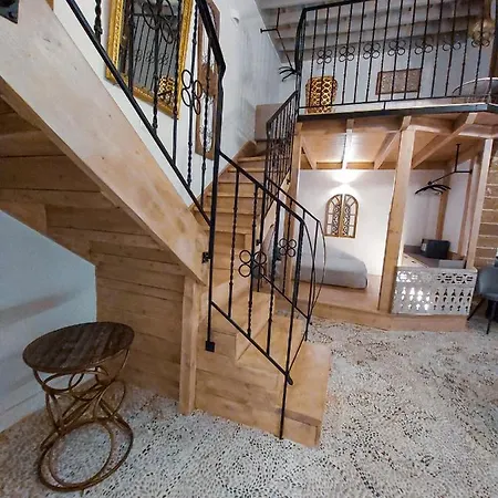 Dom wakacyjny Heliareti Traditional House *