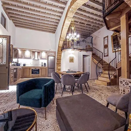 Dom wakacyjny Heliareti Traditional House *